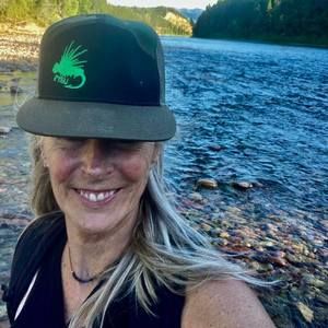 Meet your Posher, Cynthia